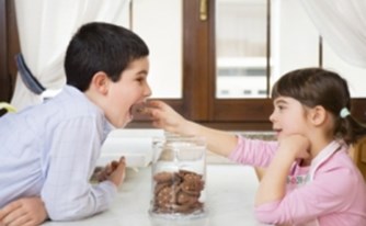 האם ניתן לנכות הוצאות השגחה על ילדים? האם ניתן לנכות הוצאות השגחה על ילדים?