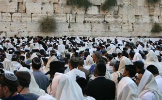 בג"ץ קבע: החוק שהחרדים העבירו לפטור מגיוס - בטל בג"ץ קבע: החוק שהחרדים העבירו לפטור מגיוס - בטל