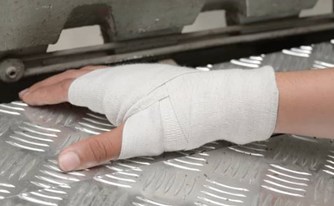 נפגעתם בתאונת עבודה? אל תרוצו לביטוח לאומי או לחברת הביטוח לפני שתתייעצו עם עו"ד נפגעתם בתאונת עבודה? אל תרוצו לביטוח לאומי או לחברת הביטוח לפני שתתייעצו עם עו"ד
